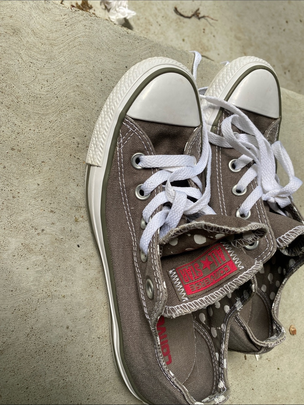 Converse gray Low-Top Canvas Sneakers with White Laces - Picture 3 of 6